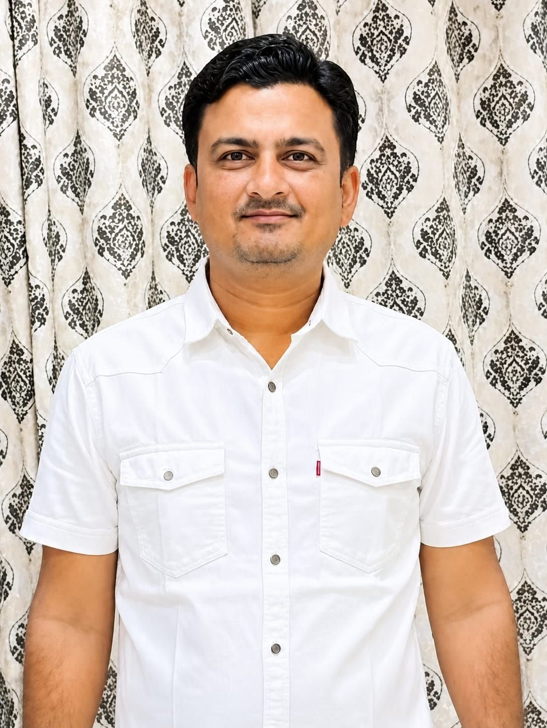 ARJUN LAXMANBHAI PRAJAPATI